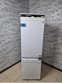 Холодильник встраиваемый Hisense RB3B250SAW1